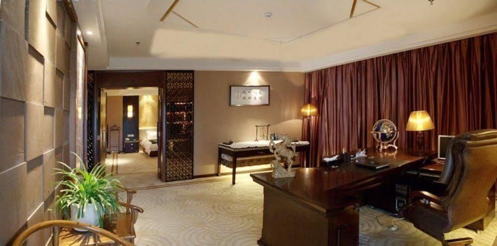Phoenix Grand Hotel Fenghuang Eksteriør bilde